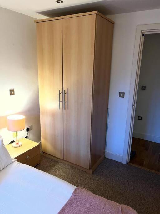Leeds Clarence Dock 2 Bedroom Apt Esterno foto