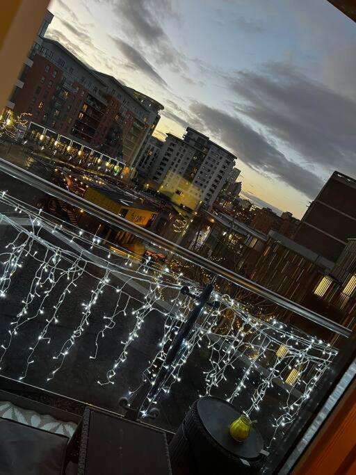 Leeds Clarence Dock 2 Bedroom Apt Esterno foto