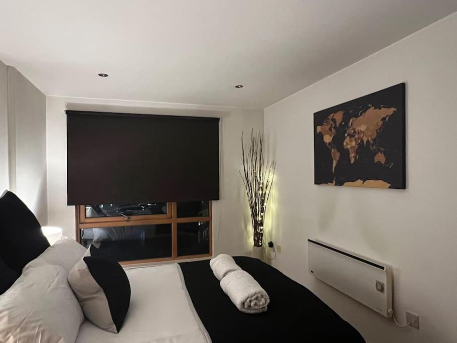Leeds Clarence Dock 2 Bedroom Apt Esterno foto