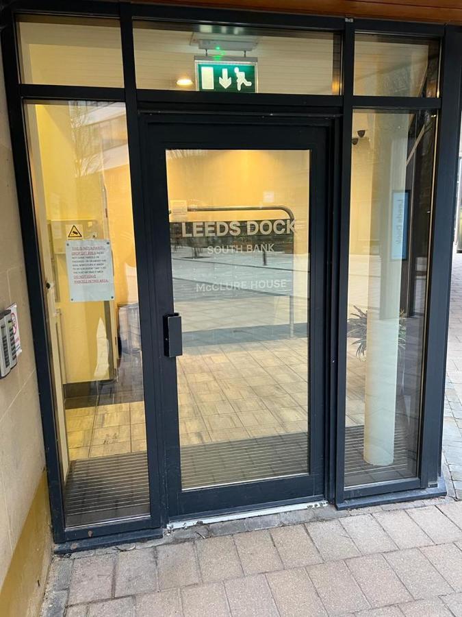 Leeds Clarence Dock 2 Bedroom Apt Esterno foto